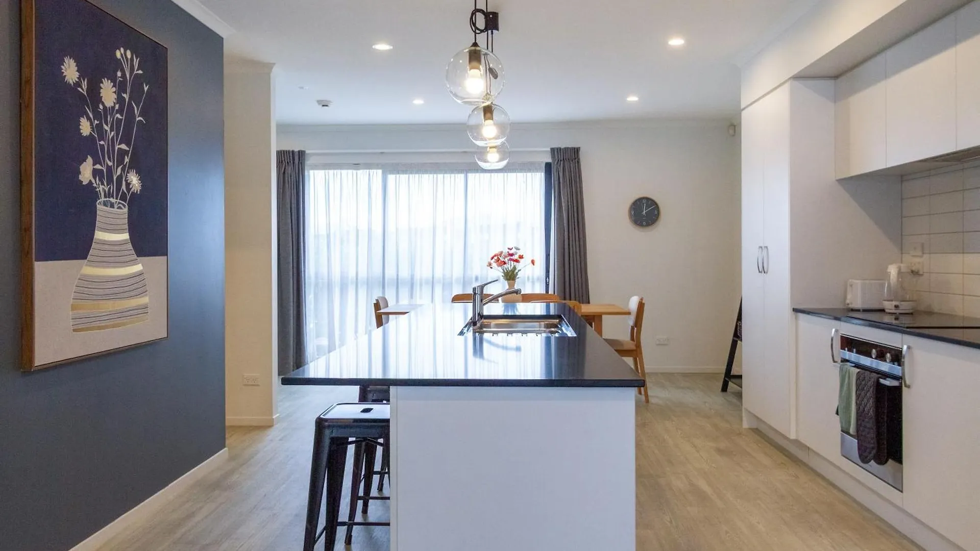 Bath & Beyond, Tippet Place With Garage Sleeps 8 Крайстчёрч